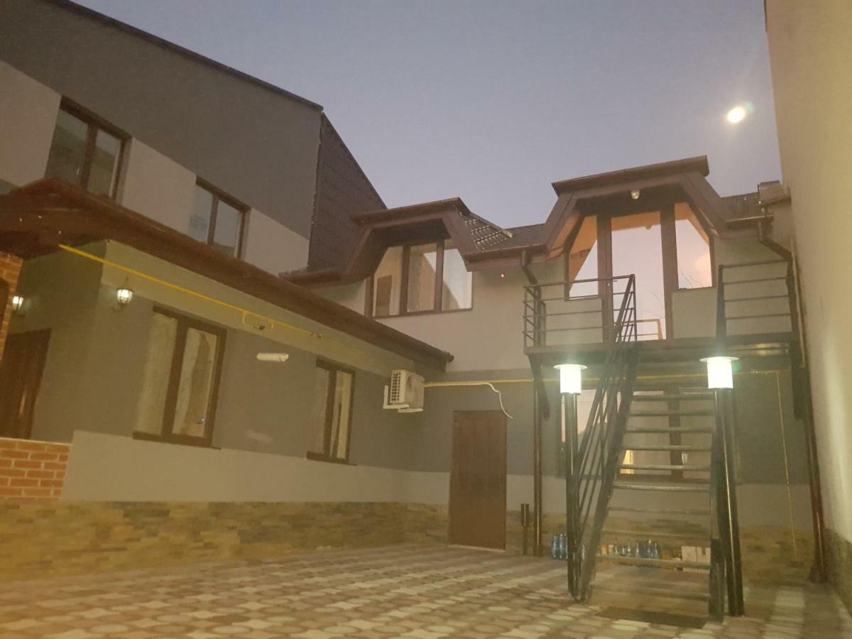 Готель Casa Lions Тімішоара Екстер'єр фото